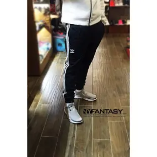 【紐約范特西】現貨 ADIDAS SUPERSTAR CUFFED TRACK PANTS AJ6960 黑色束口棉褲