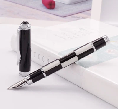Fuliwen Celluloid Fountain Pen Medium Nib, Fashion Black & White Squares Pen