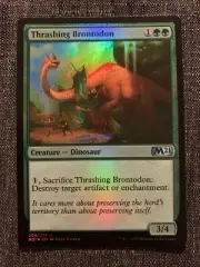 Thrashing Brontodon - FOIL - NM - M21 - Magic The Gathering MTG