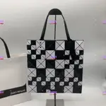 二手精品 ISSEY MIYAKE 三宅一生 LUCENT系列 棋盤格托特包 PVC 手提單肩包 黑白拼色 女包