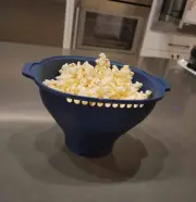 Tupperware WOW Pop Microwave Popcorn Maker