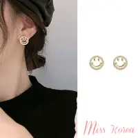 在飛比找momo購物網優惠-【MISS KOREA】韓國設計925銀針閃耀美鑽可愛笑臉造