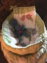 COZY DOLL DISPLAY BASKETS APPLIQUE FLORAL BUMBLEBEE REBORN BASSINET ADORA DRAKE