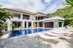 UNIQUE POOL VILLA WITH SEA VIEW C1