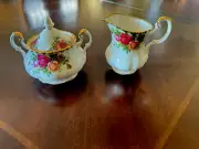 Royal Albert Old Country Roses Creamer And Sugar Set,Engand