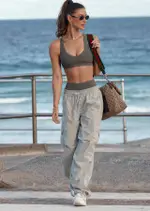 [Lorna Jane] Last Call Active Pants in Green, Size - XS XS Sea Salt