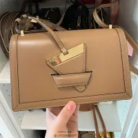 在飛比找Yahoo!奇摩拍賣優惠-LUX精品Loewe Barcelona 牛皮 Barcel