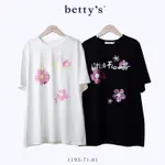 BETTY’S專櫃款 噴槍花朵字母印花寬版T-SHIRT(共二色)