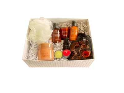 Gift Hamper Bayliss & Harding Wellness Set Scented Candles, essential Oil &more