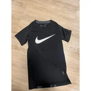 Nike 大童L  排汗衣