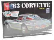 AMT 1963 Chevy Chevrolet Corvette Sting Ray 1:25 Scale Plastic Model Car Kit 861