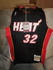 Shaquille O'Neal Miami Heat Mitchell & Ness NBA Authentic 05-06 Medium Jersey
