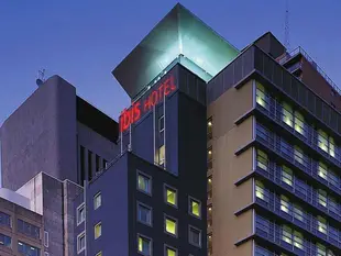 世界廣場宜必思飯店Hotel Ibis World Square