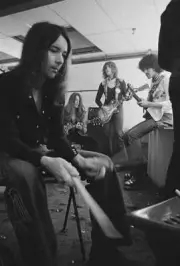 Irish Rock Group Thin Lizzy Rehearsing Backstage 1974 Old Music Photo
