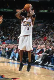 Philadelphia 76ers Allen Iverson shot vs Los Angeles Lakers at Wel- Old Photo