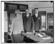 W.D. Mitchell,new Solicitor General with wife,son William,6/8/25,June 1925