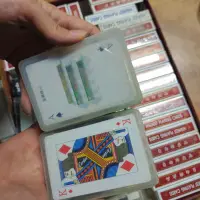 在飛比找蝦皮購物優惠-撲克牌 紙牌 完整盒裝 全新未拆 已開 多種可選 魔術練習