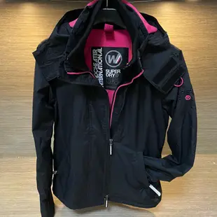 【Mr.Tiger美國正品】Superdry 極度乾燥 女生風衣外套 內刷毛 三拉防風防潑水【特價出清品恕不退換】