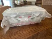 Temptations Mini Loaf Pan With Lid Holiday Theme Poinsettia 12oz