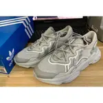 ADIDAS OZWEEGO 煙灰色 灰色 反光 鐳射 FV9656