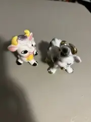 *FREE SHIPPING* Adorable Vintage Japan Gilded Demure Cow Salt&Pepper Shakers