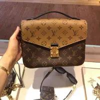 在飛比找Yahoo!奇摩拍賣優惠-【二手】Louis Vuitton LV包包 路易威登 M4