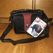 Wenger Swiss Army Gear Large Shoulder Carry Camera Video Case Bag GA-7815-13