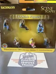 BACHMANN SEATED PLATFORM PASSENGERS FIGURES 6 PIECES O GAUGE people 33161 NEW