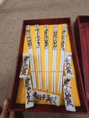 Set For 5 Porcelain Chopsticks and Rests Dragons Excellent Condition