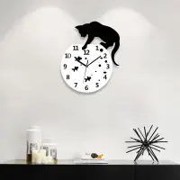 在飛比找蝦皮商城精選優惠-卡通魚缸小貓創意掛鐘 emoyo北歐石英牆鍾客廳裝飾壁鐘表