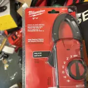 NEW Milwaukee 600A CAT III 600V AC/DC Clamp Meter 2237-20
