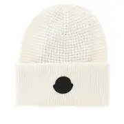 [MONCLER] MONCLER Knitted beanie hat with logo patch Man One Size One Size White