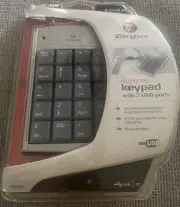 Targus Numeric Keypad w/2 USB ports 19 Full Size Keys Data Entry Windows PC New