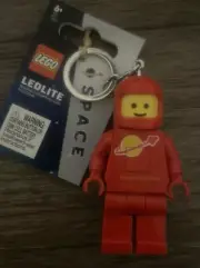 RETRO RED LEGO SPACEMAN LED LITE KEYCHAIN — Brand NEW Lego Space Astronaut RARE