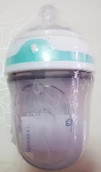 在飛比找Yahoo!奇摩拍賣優惠-全新 Nuby Comfort 寬口徑防脹氣矽膠奶瓶150m