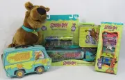 6-Piece Lot Scooby-Doo Plush, Racing Champions Cars & Trucks, 2 Lunch Boxes NEW