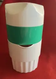 New Citrus juicer with Jar, hand press Easy To Use.