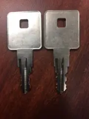 2 Toyota Rav 4 Roof Rack Carrier Keys 21 23 25 27 or 29 Luggage Key