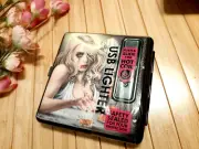Smokezilla King Cigarette Case with Built In USB Rechargable Lighter Bar Girl