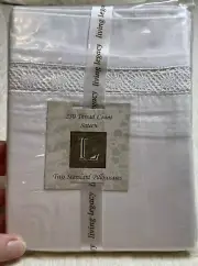 Living Legacy 230 Thread Count Sateen White Standard Pillow Cases NEW Lace Trim