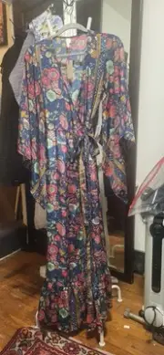 RAGA NWT $55 Beautiful Multicolor Floral Print Full Length & Side Tie Robe S
