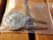 BENTLEY WINDS COUNTRY CLUB DIVOT TOOL