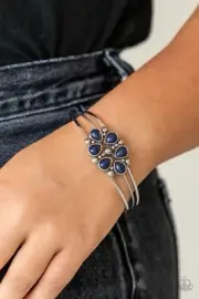 Paparazzi Taj Mahal Meadow BLUE Bracelet!