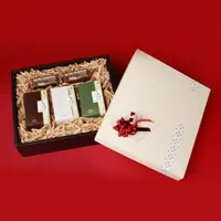 在飛比找momo購物網優惠-【MU LIFE】超值香氛禮盒組- 線香+檜木精油(7cm/