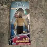 STAR TREK Captain Benjamin Sisko 9" Action Figure 1998 Playmates Series 4