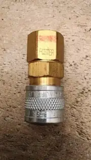 Foster 2302 1/8" Female NPT X 1/8 Coupler Air Fitting Series 2 W/Viton Seal