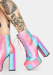 Femme Flair Platform Boots