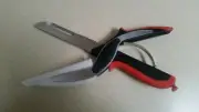 KITCHEN SCISSORS 6 - in -1 BOTTLE OPENER, FISH SCALER, PEELER, CHOPPER ETC. NEW