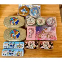 在飛比找蝦皮購物優惠-近全新 日本迪士尼樂園米奇米妮玩具總動員美女與野獸糖果餅乾禮