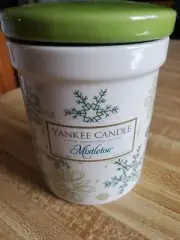 The Yankee Candle Company Limited Edition 7 oz. Mistletoe Ceramic Jar Candle
